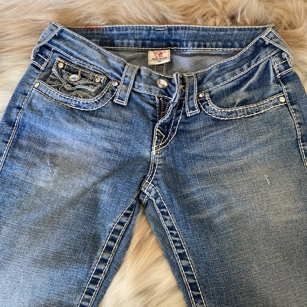 True Religion Jeans, flare style with embellishments, size 26 - Picture 9 of 13